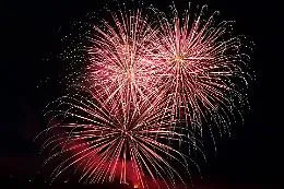 Luned&igrave; 4 maggio torna lo spettacolo pirotecnico sul Lungo Tanaro per la festa di San Secondo