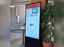 A Palazzo Mandela in funzione il nuovo totem digitale per fornire informazioni agli utenti