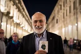 Il ricordo di Carlin Petrini: &laquo;Ha costruito un pezzo importante di ci&ograve; che oggi sono il Piemonte e la sua eccellenza agricola&raquo;