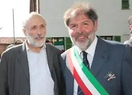 Capriglio e l'addio a Carlin Petrini, suo cittadino onorario 