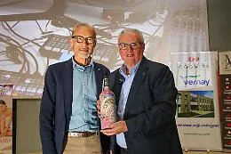 La 39&ordf; StraAsti illumina la citt&agrave; con gi&agrave; 3.000 iscritti: corsa notturna, solidariet&agrave; e magliette rosse