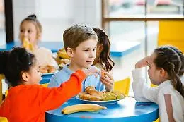 Ristorazione scolastica 2026/27, dal 22 giugno &egrave; possibile presentare la domanda