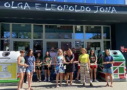 Gli studenti della scuola media Jona delle classi di alternativa presentano i progetti "green"