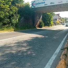 L'opposizione attacca sul degrado del sottopasso di corso Torino: &laquo;Gravi criticit&agrave; per il transito pedonale&raquo; [FOTO]