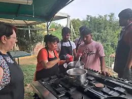 Fufu, bolani, saku sai moo: men&ugrave; etnico cucinato dai rifugiati alla gente del paese