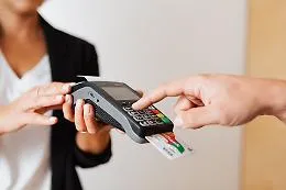 Il Comune di Asti cerca convenzioni con le attivit&agrave; commerciali per applicare sconti ai suoi dipendenti