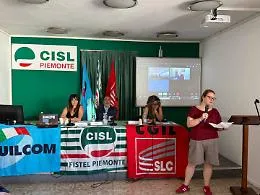 &laquo;L'intelligenza artificiale non pu&ograve; sostituire i lavoratori senza alcuna rete di protezione&raquo;