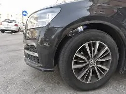 La bottiglietta d'acqua diventa la nuova truffa nei parcheggi
