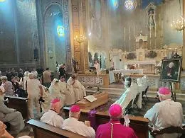Enzo Bianchi: l&rsquo;ultimo saluto a Castel Boglione e chiesa gremita per le esequie