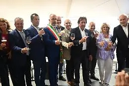 Mobrici all'inaugurazione della Douja d'Or: "Il vino deve essere pop, adatto a tutte la tasche: no ai ricarichi eccessivi" [foto e video]