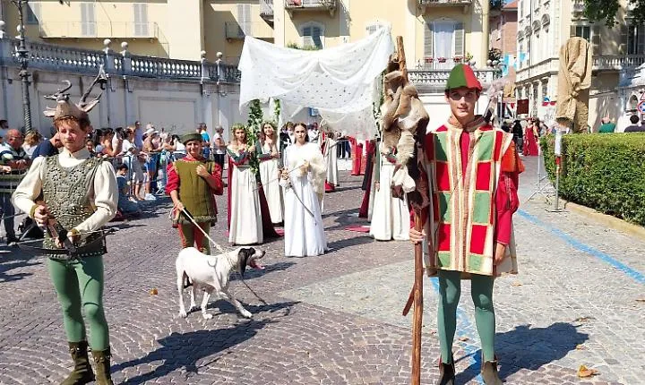 Leidaa ed Enpa sul cane in sfilata: &laquo;Non escludiamo di chiedere la squalifica di San Pietro dal prossimo Palio&raquo;